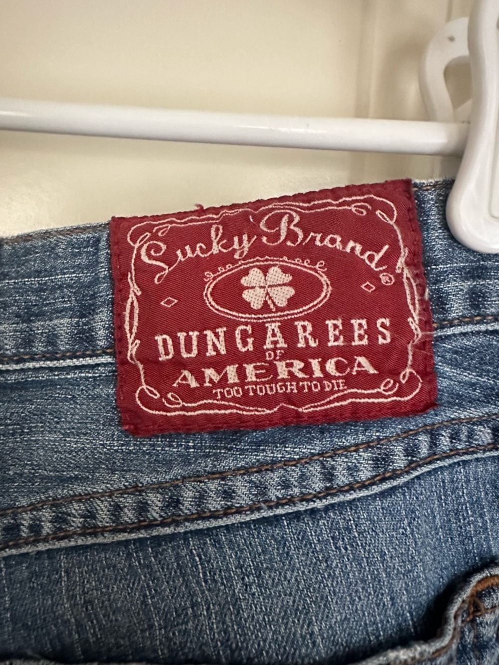 Lucky Brand Light Blue Women's Denim Jeans with Red Logo Patch